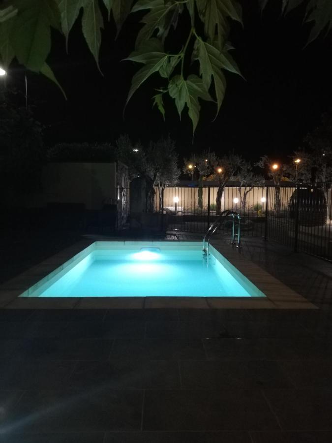 Maison Provencale Spa Sauna Piscine Molleges المظهر الخارجي الصورة