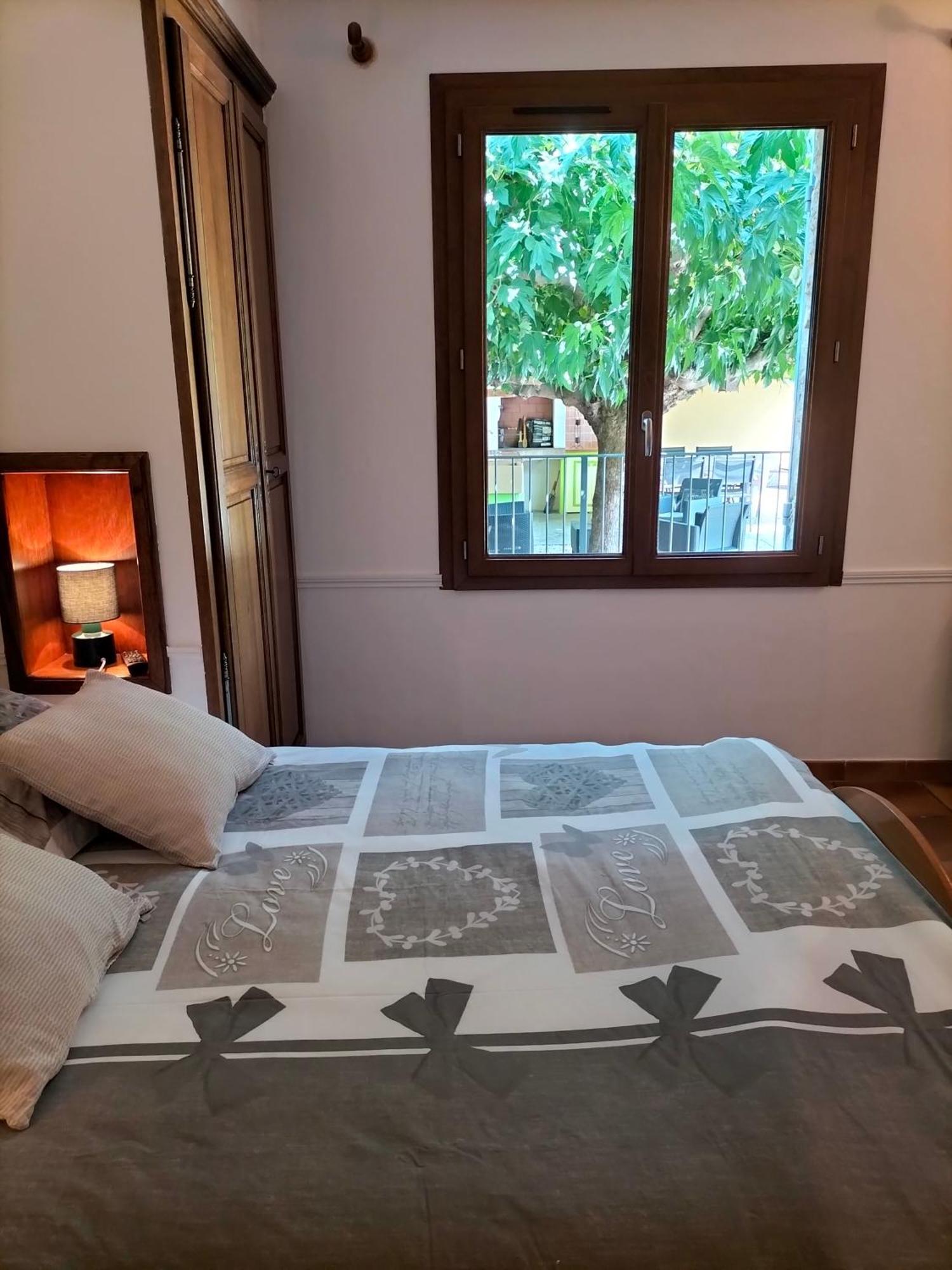 Maison Provencale Spa Sauna Piscine Molleges المظهر الخارجي الصورة
